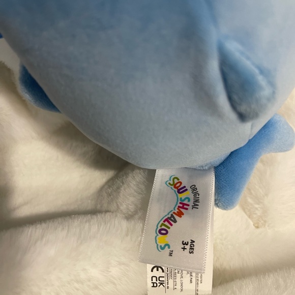 Squishmallows 5” the Nitro the Shark 2023 Valentines - Picture 3 of 3